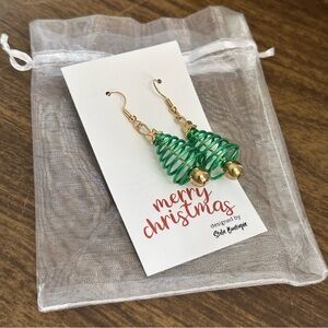 Green and Gold Wire Christmas Tree Dangle Earrings